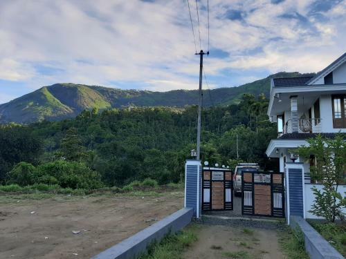 White Petals Homestay Munnar