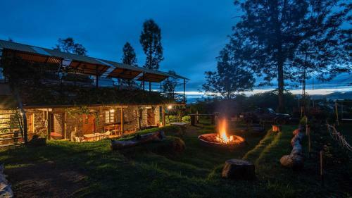 Villa Araliya House By Vista Rooms