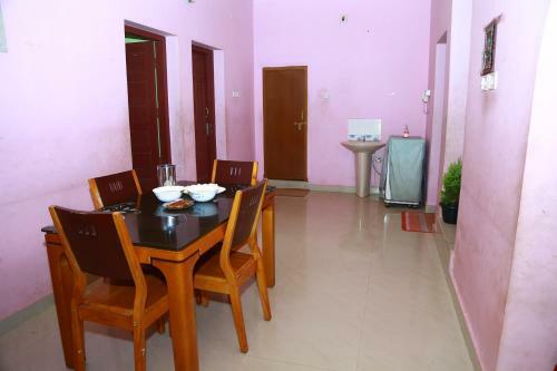 Kadaltheeram Home Stay Azheekal