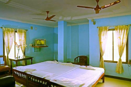 Hotel Ganga Palace