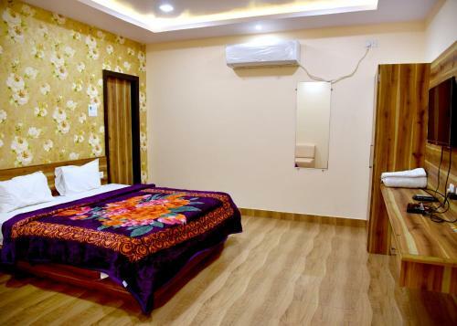Albergue Hotel Swarat Inn