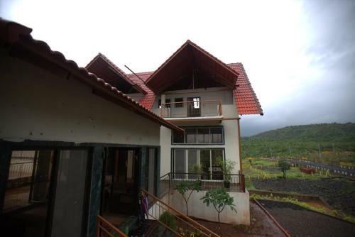 Super Deluxe Room Accommodation At Malshej