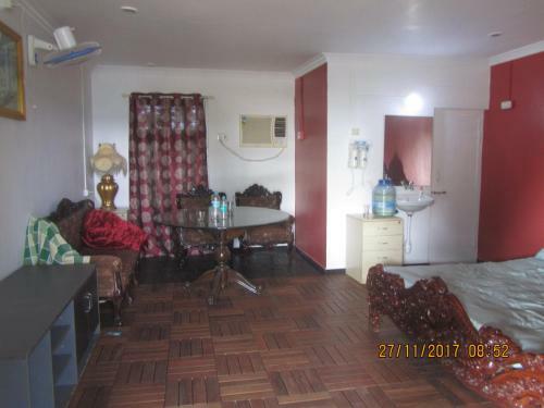 Hotel Sona Villa, The Lake Chalet