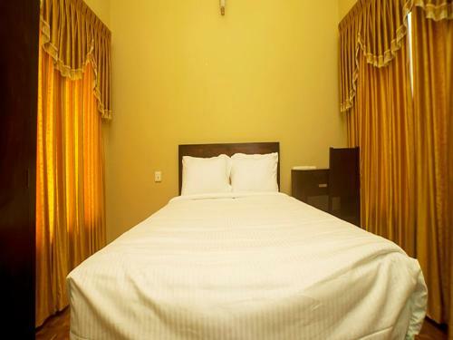 Hotel The Kuttalam Heritage