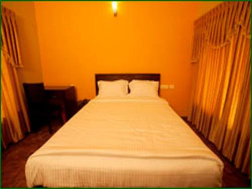 Hotel The Kuttalam Heritage