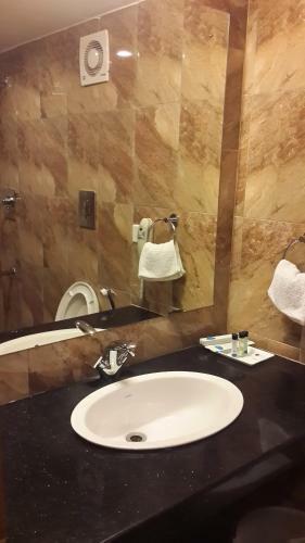 Hotel Paramount Inn