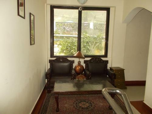Hotel Royal Stay Near Mall Road