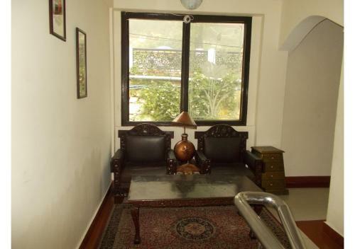 Hotel Royal Stay Near Mall Road