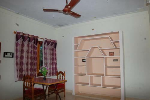 Hostal Rainbow Guest House Tiruvannamalai