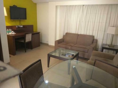 Hotel Golden Amoon Resort