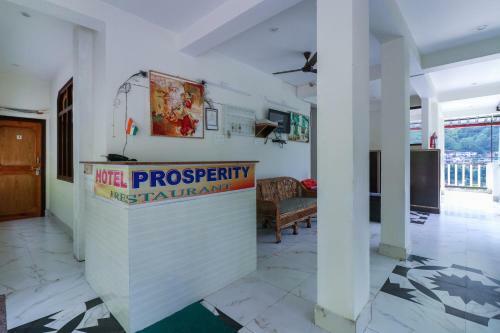 Oyo 47959 Hotel Prosperity & Restaurant