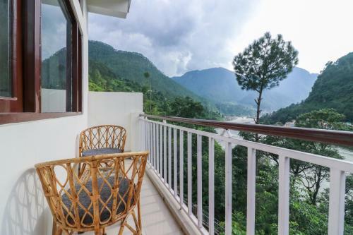 Oyo 47959 Hotel Prosperity & Restaurant