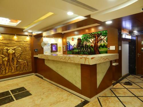 Hotel Aadhi