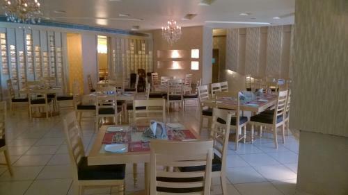 Poppy's Vista Hotel