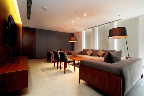 Hotel The Amaya Resort Kolkata Nh6