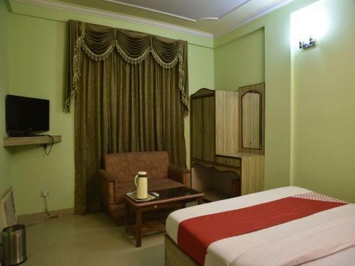 Oyo 10752 Hotel Sitara International