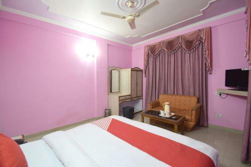 Oyo 10752 Hotel Sitara International