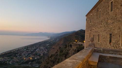 Apartamento Anna: Ampio Appartamento Con Terrazza Vista Mare