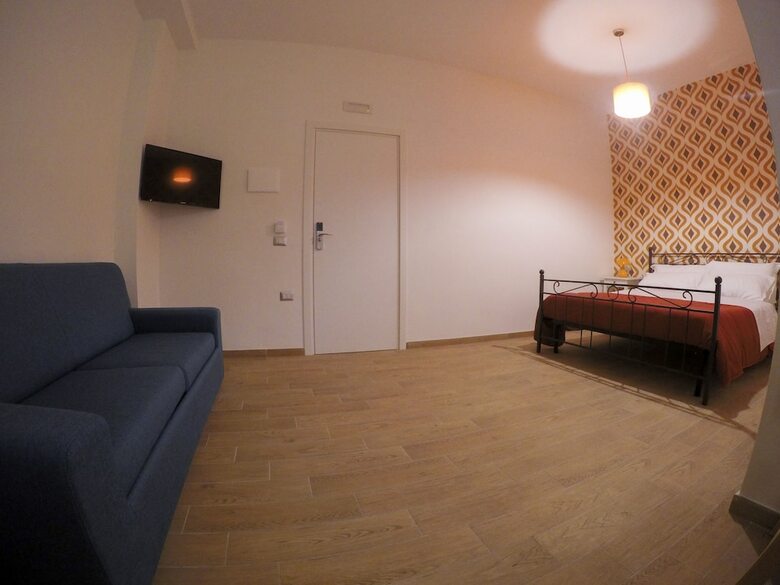 Hostal 1970 Rooms