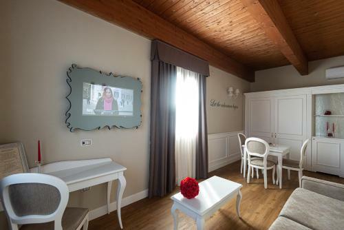 Suites & Apartments Liola'