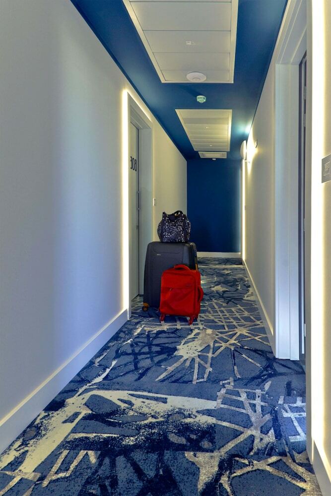 Fly Dec� Hotel