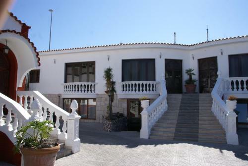 Hostal Residence R&b Tyrrhenum