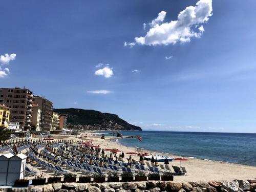 Apartamento House Cornelia By Holiday World