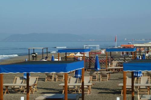 Marina Dei Ronchi Villa Sleeps 14 Pool Air Con Wifi