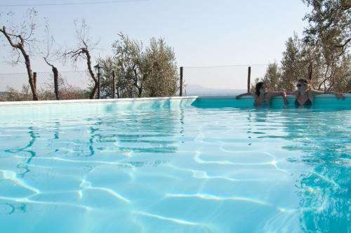 Casa L'arcobaleno : 3 Holiday Homes With Pool