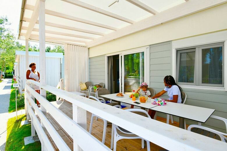 Isamar Holiday Village