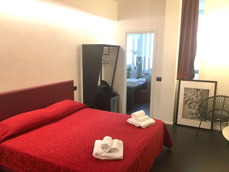 Hostal The Boutique Napoli Suite
