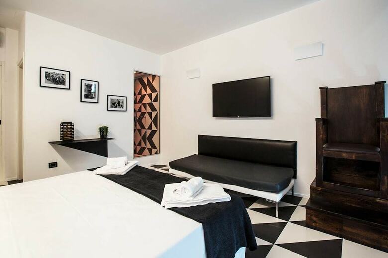Hostal The Boutique Napoli Suite