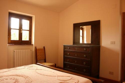 Montecchio Villa Sleeps 6