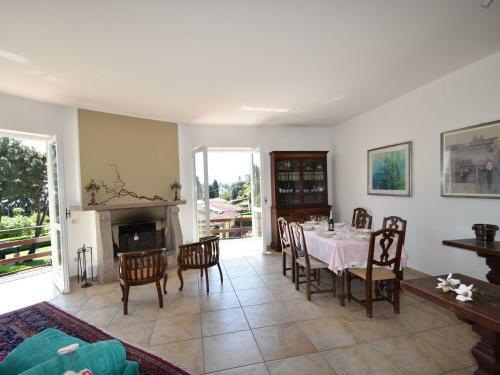 Elegant Villa In Meina With Private Garden