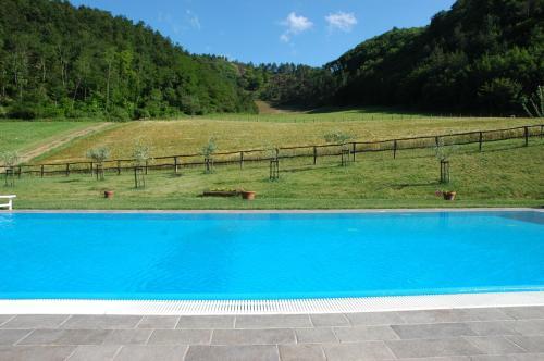 Marradi Apartment Sleeps 4 Pool Wifi