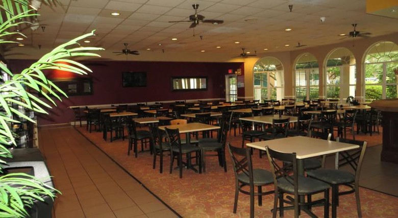 Hotel Quality Suites Universal Central