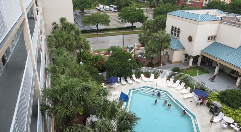 Hotel Quality Suites Universal Central