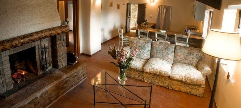 Agroturismo Tenuta Di Poggio Cavallo