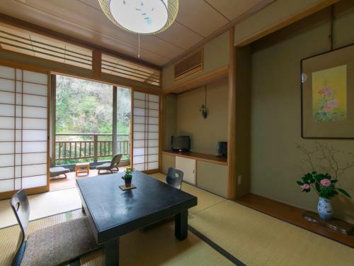 Ryori Ryokan Shikanoyu