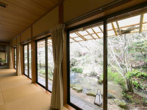 Ryori Ryokan Shikanoyu