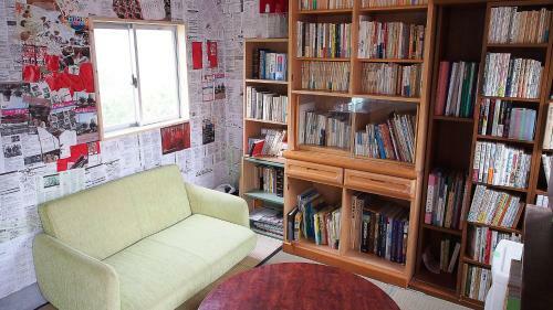 Hostal Cocoroom Cafe Garden Guest House