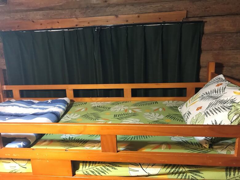 Hostal Guest House Long Island