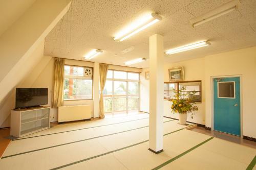Rokuroshi Kogen No Yado