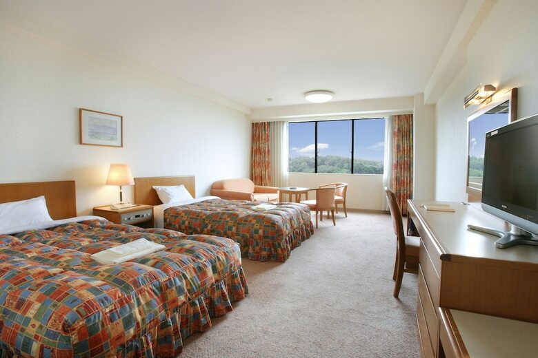 Royal Hotel Toyama Tonami