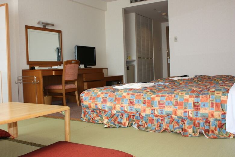 Royal Hotel Toyama Tonami