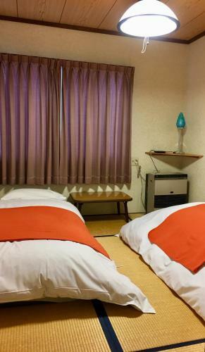 Bed & Breakfast First Tracks At Cortina / Norikura