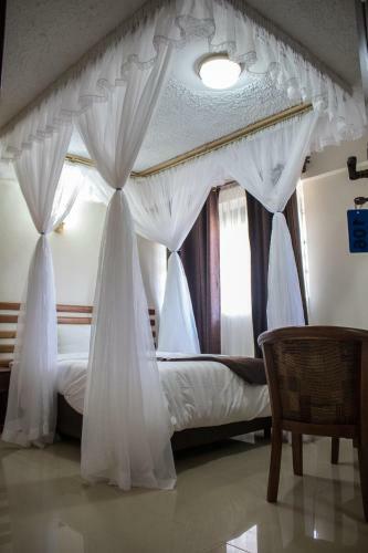Calabash Hotel, Migori