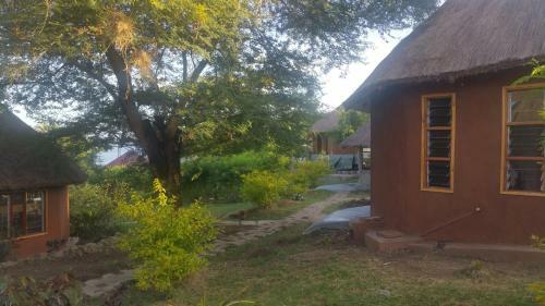 Lodge Mulberry Glamp