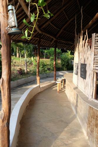 Hotel Travellers Inn Resort Malindi