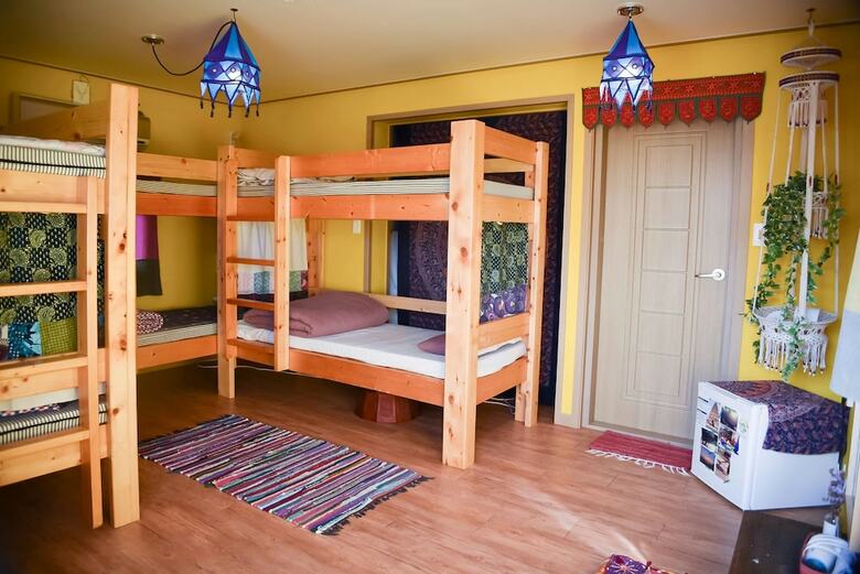 Hostal Shanti Shanti Guest House